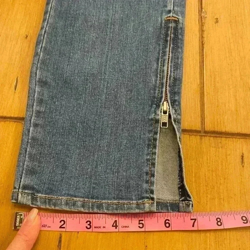 Womens Mid Rise Zipper Ankle Bottom Jean size 29 William B - Picture 9 of 11